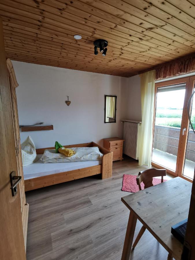 Hotel Garni Austermayer Traunreut Exterior photo