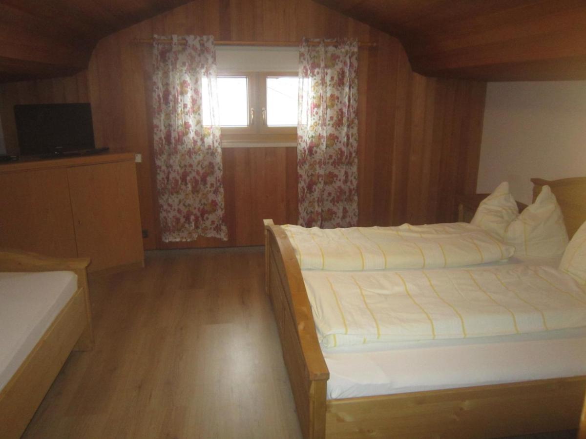 Hotel Garni Austermayer Traunreut Exterior photo